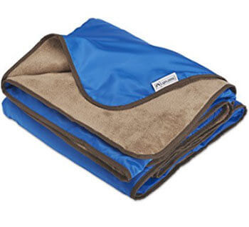 Lightspeed Outdoors XL Plush Fleece Blanket